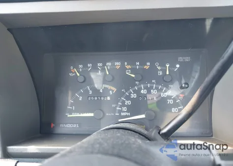 1993 Chevrolet Gmt-400 C1500 z USA, uszkodzony, nr VIN 1GCEC14K4PZ183987